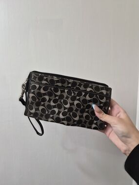 Coach Monogram Wristlet Clutch/Wallet in Black And Teal Inside